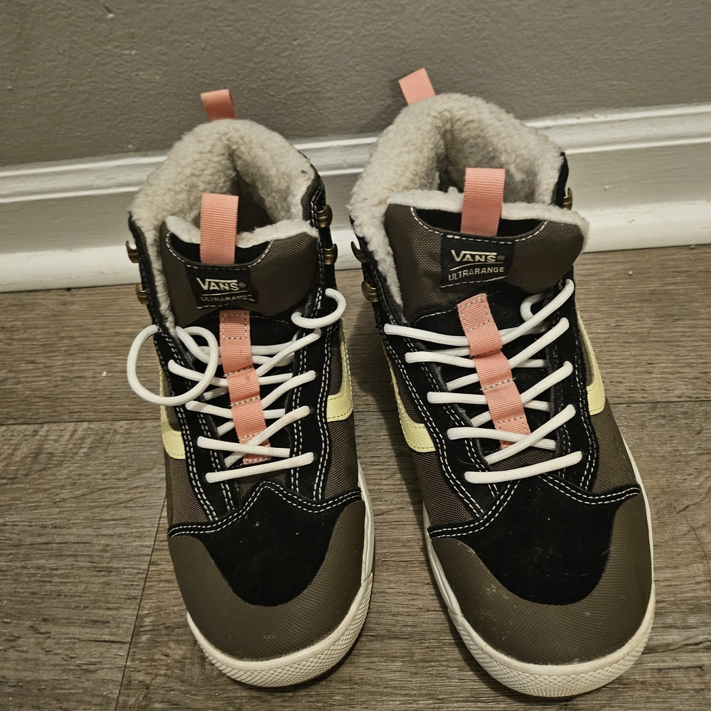 Vans Hi-Top Boots in Olive, Black, Pink and Cream